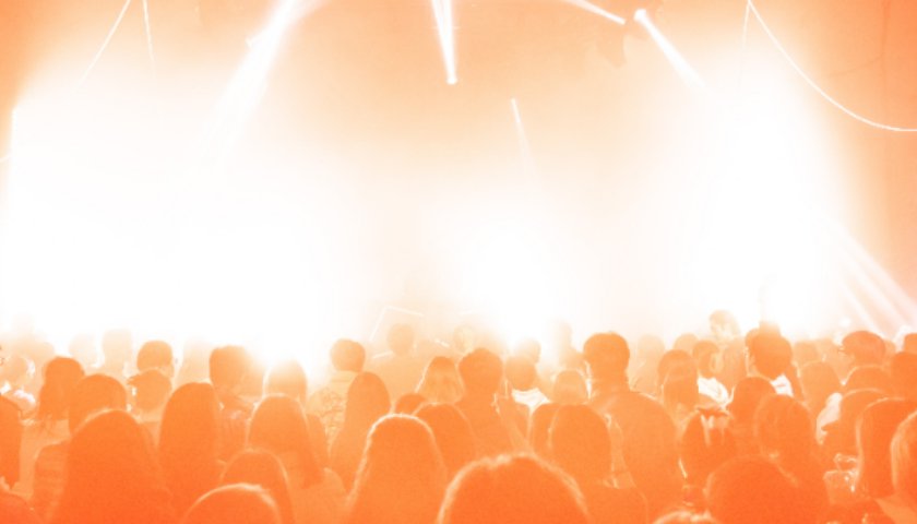 “周杰伦概念股”巨星传奇的“巨星狗”再获大单,合同金额超亿元