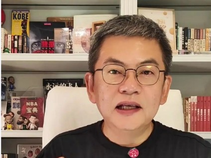 都是小丑？苏群回应被管维佳阴阳：哥谭骂我的人很多 不太关心