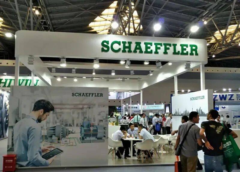 每天车闻：舍弗勒出售在华涡轮增压器业务，马斯克万亿薪酬计划获批，宝马三季度财报