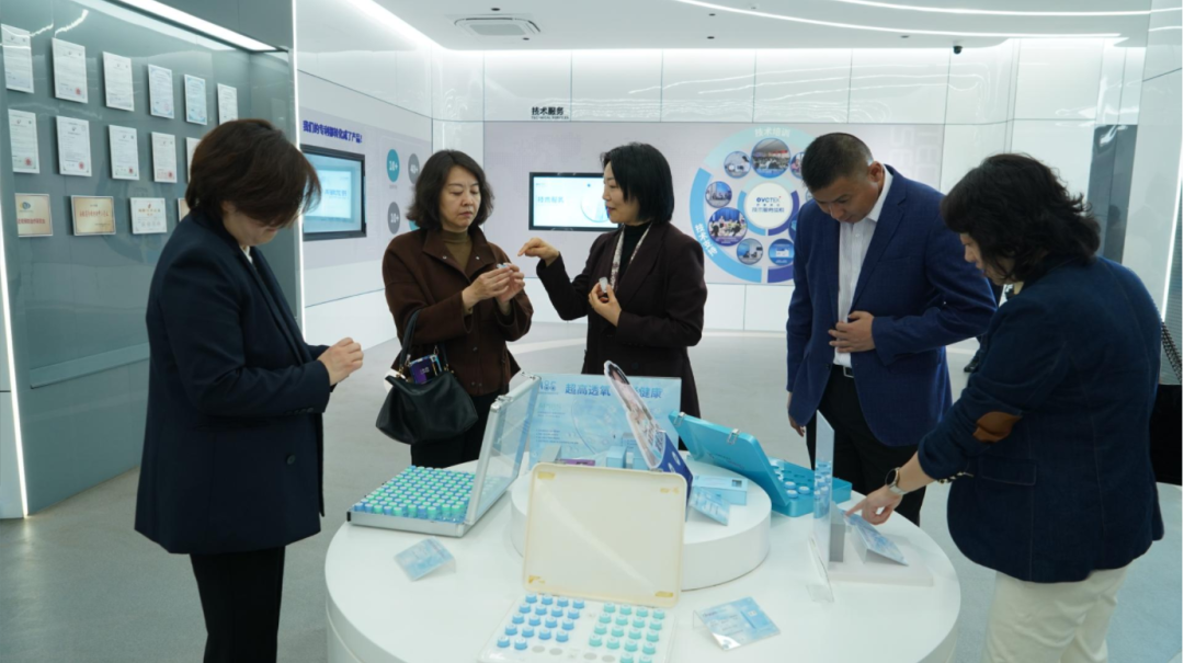 左右滑动查看参观图片