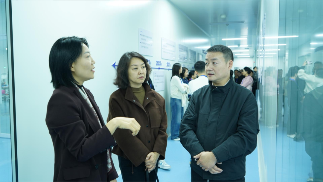 左右滑动查看参观图片