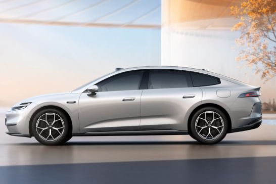 长安启源A06价格权益发布，“纯电版”售价10.99万元起