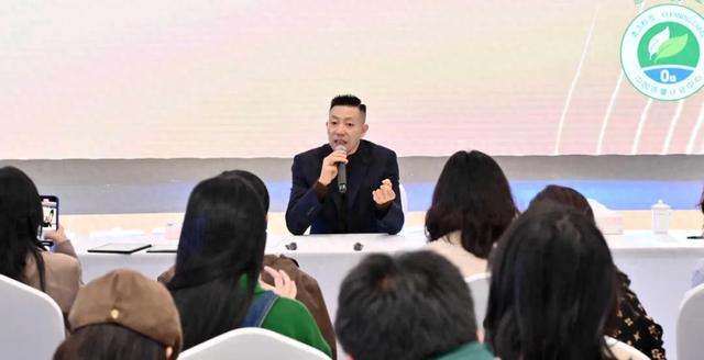 双重压力之下，千禾味业伍超群赶紧给消费者编了一则“新故事”