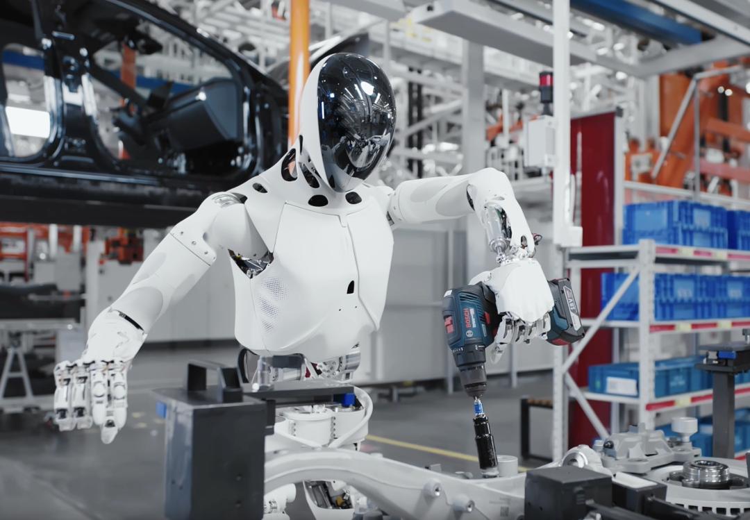 △小鵬機器人進入汽車工廠