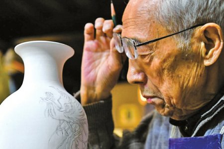 山西琉璃匠人：让千年窑火生生不息