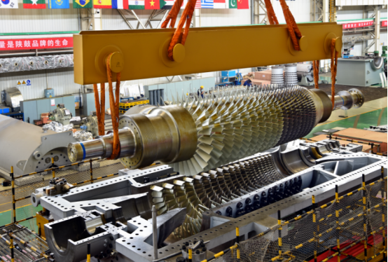 陕鼓创新研制的工业用AV140轴流压缩机组，居全球工业压缩机领域全新高度，获中国制造业“单项冠军产品”