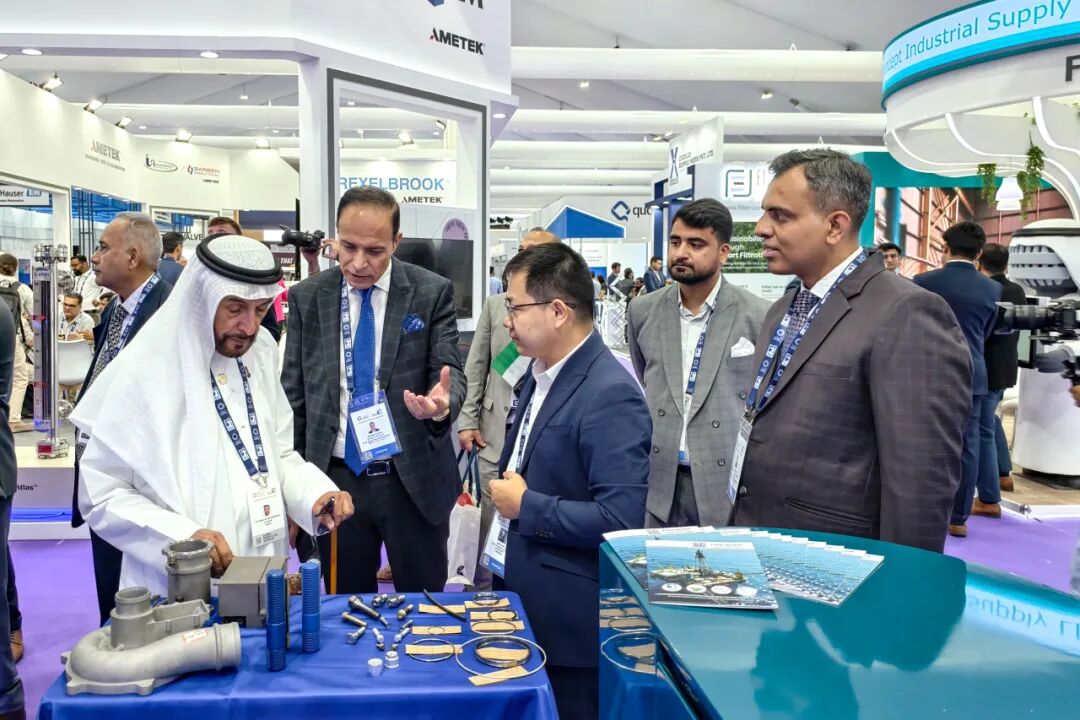 ▲对话Bin Hamoodah Group创始人之一Fara先生