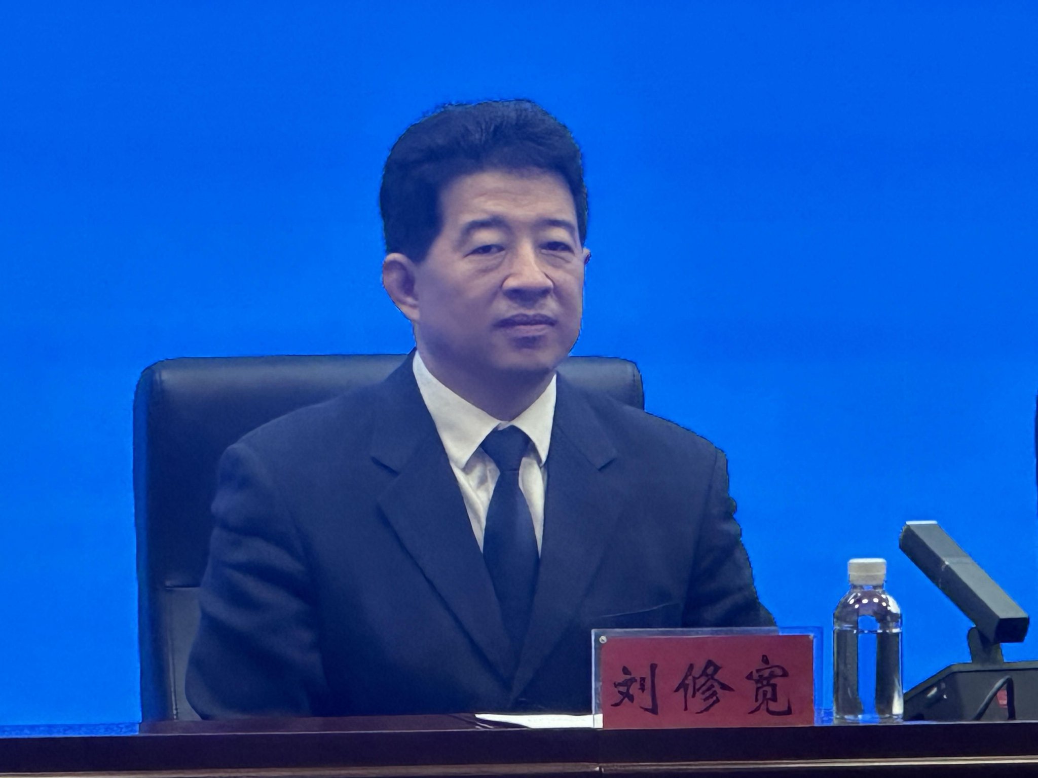 劉修寬答記者問