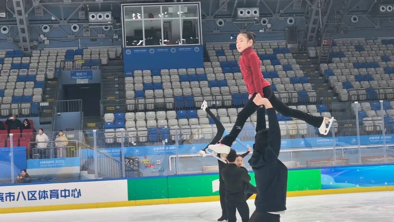 全國花滑雙人滑訓練營運動員訓練中