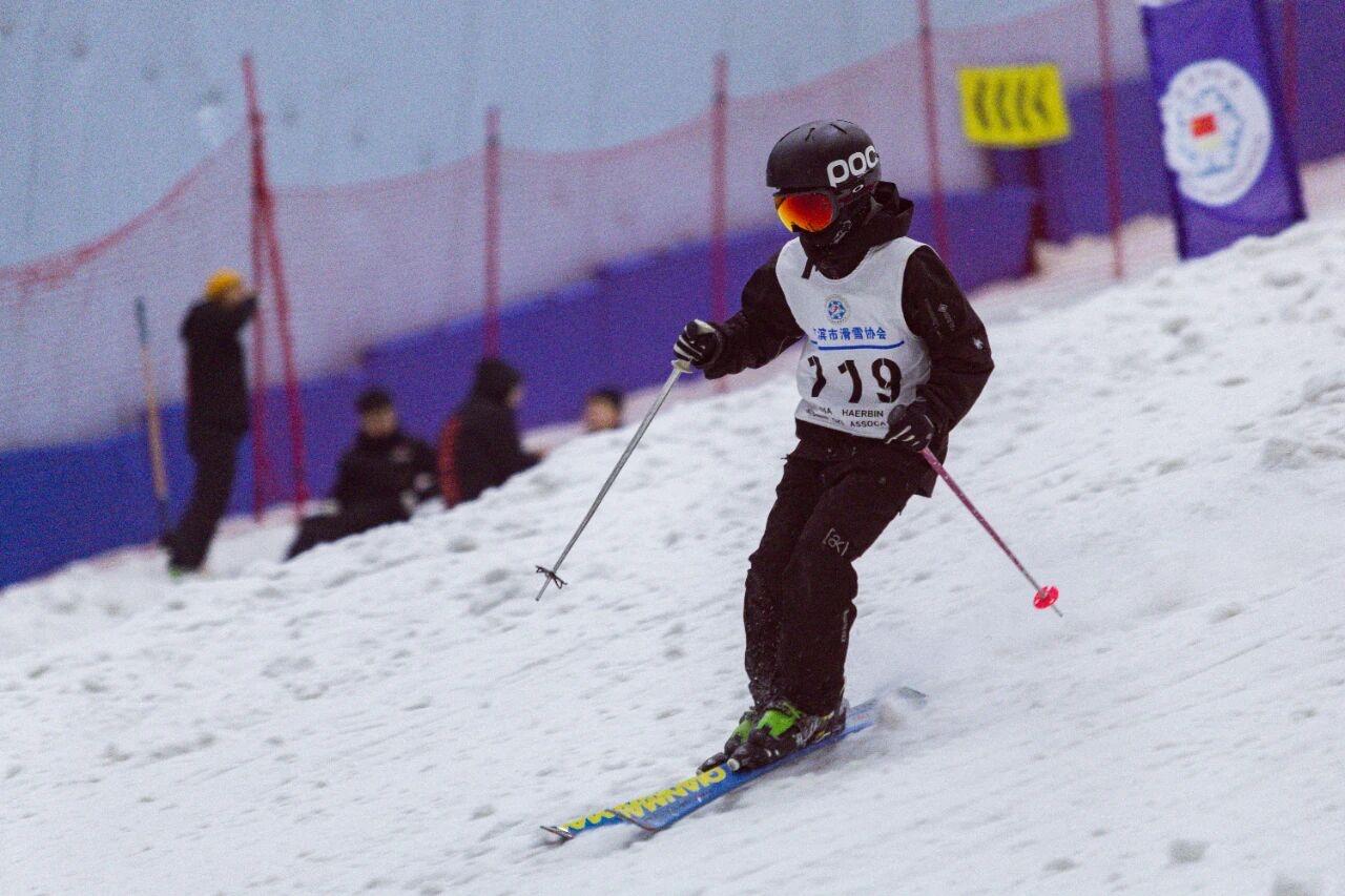 雪上技巧比賽現場