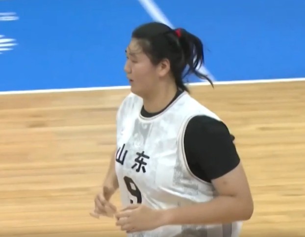 率队夺金！张子宇15投13中&罚球5中5 爆砍31分10板