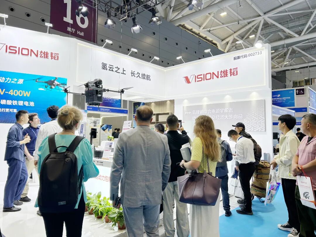 <左右滑动查看更多>