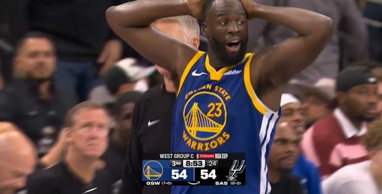 可惜没挑战了！追梦底线上篮命中&撞倒文班 裁判吹进攻犯规