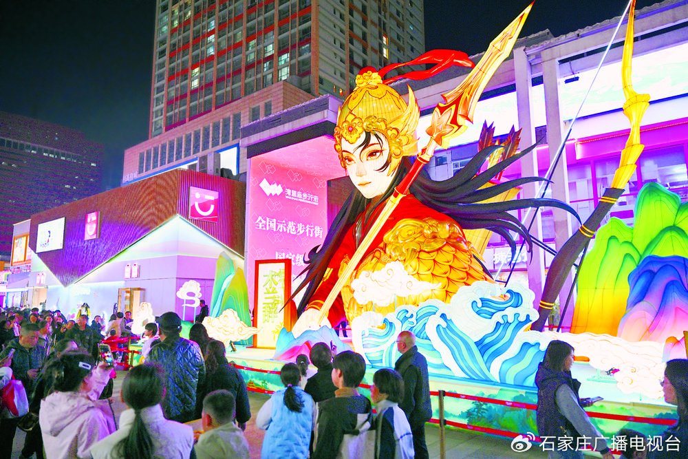 光影盛宴扮靓初冬夜晚 第三届湾里庙灯会启幕