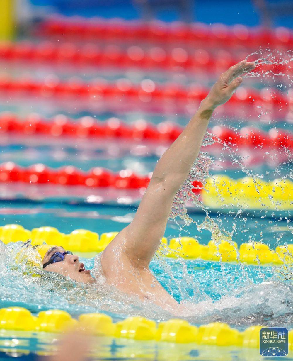 致敬拼搏！徐嘉余包揽男子仰泳全部金牌