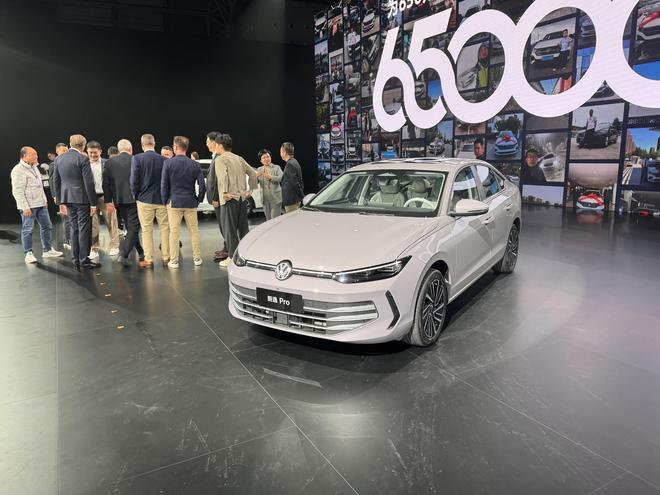 不到9万元起售，上汽大众朗逸Pro以升级捍卫“国民家轿”之名