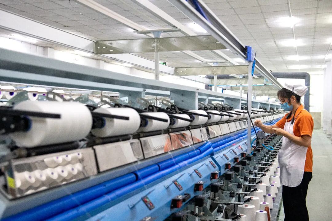 在江苏省张家港市华通纱线