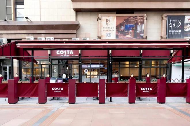 咖啡进入“2.9元”时代，不够“低价”的瑞幸还在赢？