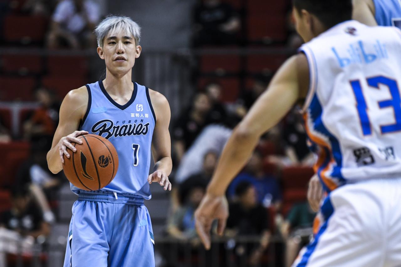 中国台北男篮名单：陈盈骏&林庭谦领衔 林书豪弟弟林书纬首次入选