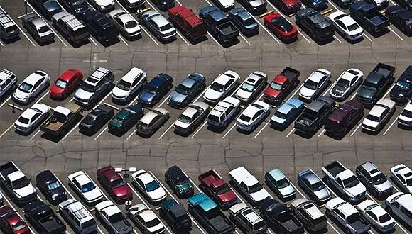 保值率普降、交易量缩水，二手车市场进入“震荡调整期”