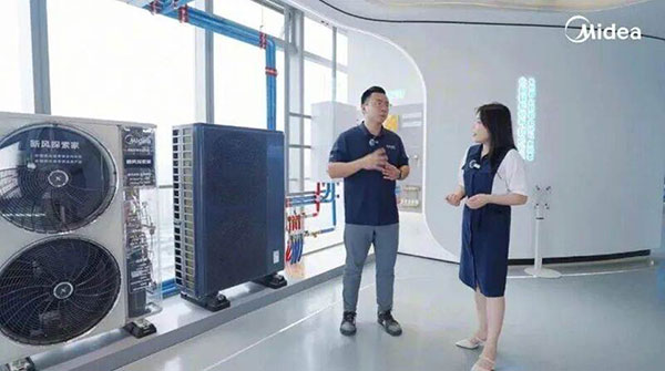 ▲《设计好空气》《空气美学设计“侦探”》视频栏目拍摄花絮