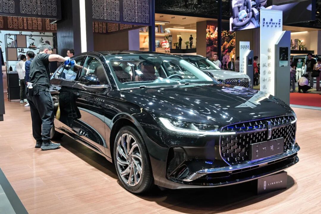 豪车巨头，凉了？