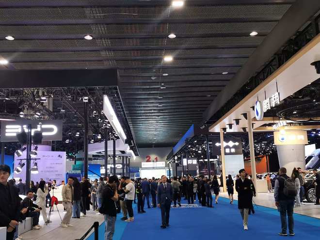 车展速递丨海外市场销售目标提升至90万辆 比亚迪李云飞：预计今年可达成460万辆年销规模