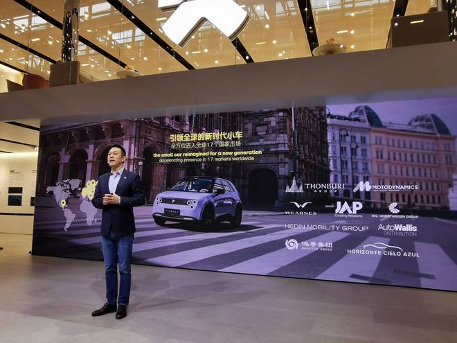 车展速递丨firefly萤火虫累计交付超3万辆 蔚来李斌：计划进入全球17个国家