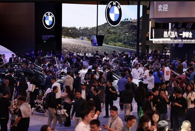 宝马多款拳头产品亮相广州车展，新世代车型明年下半年上市