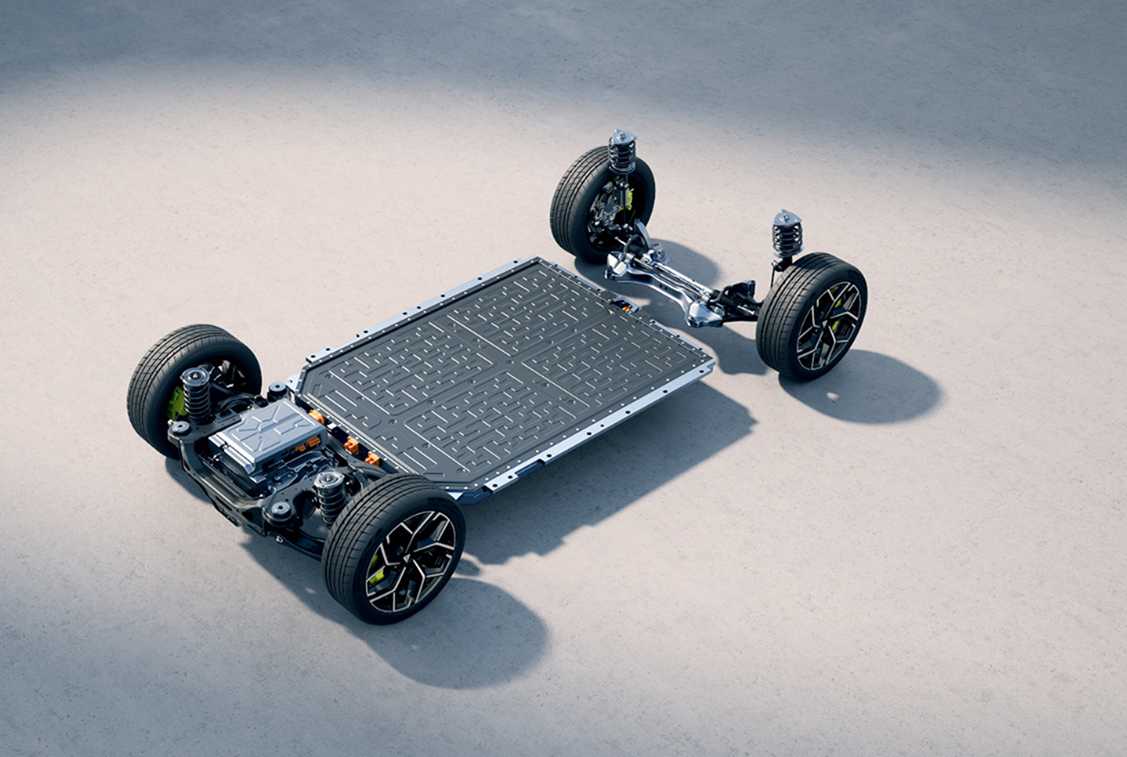 深蓝L06亮相广州车展：5.9秒破百+后驱，限时售价13.29万起