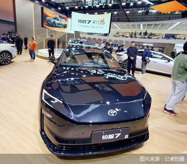 2025广州国际车展｜告别“姊妹车”内耗，广汽丰田想要重回百万产销量