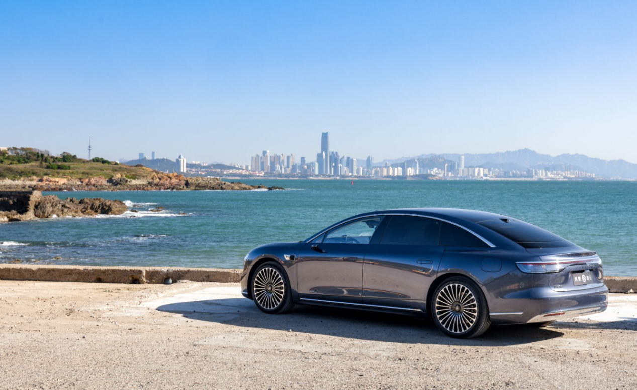 从BBA到SBBA：享界掀起豪华车价值革命