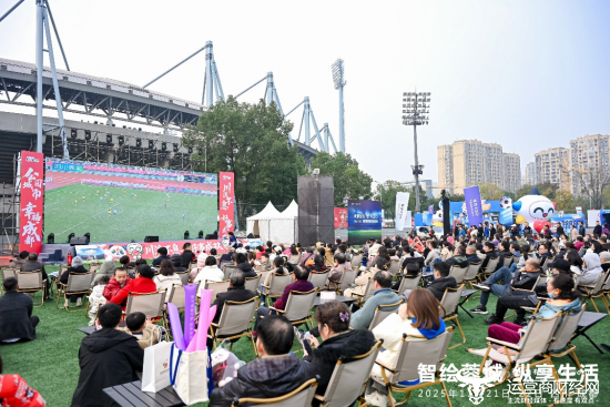 图、川超赛事热度空前