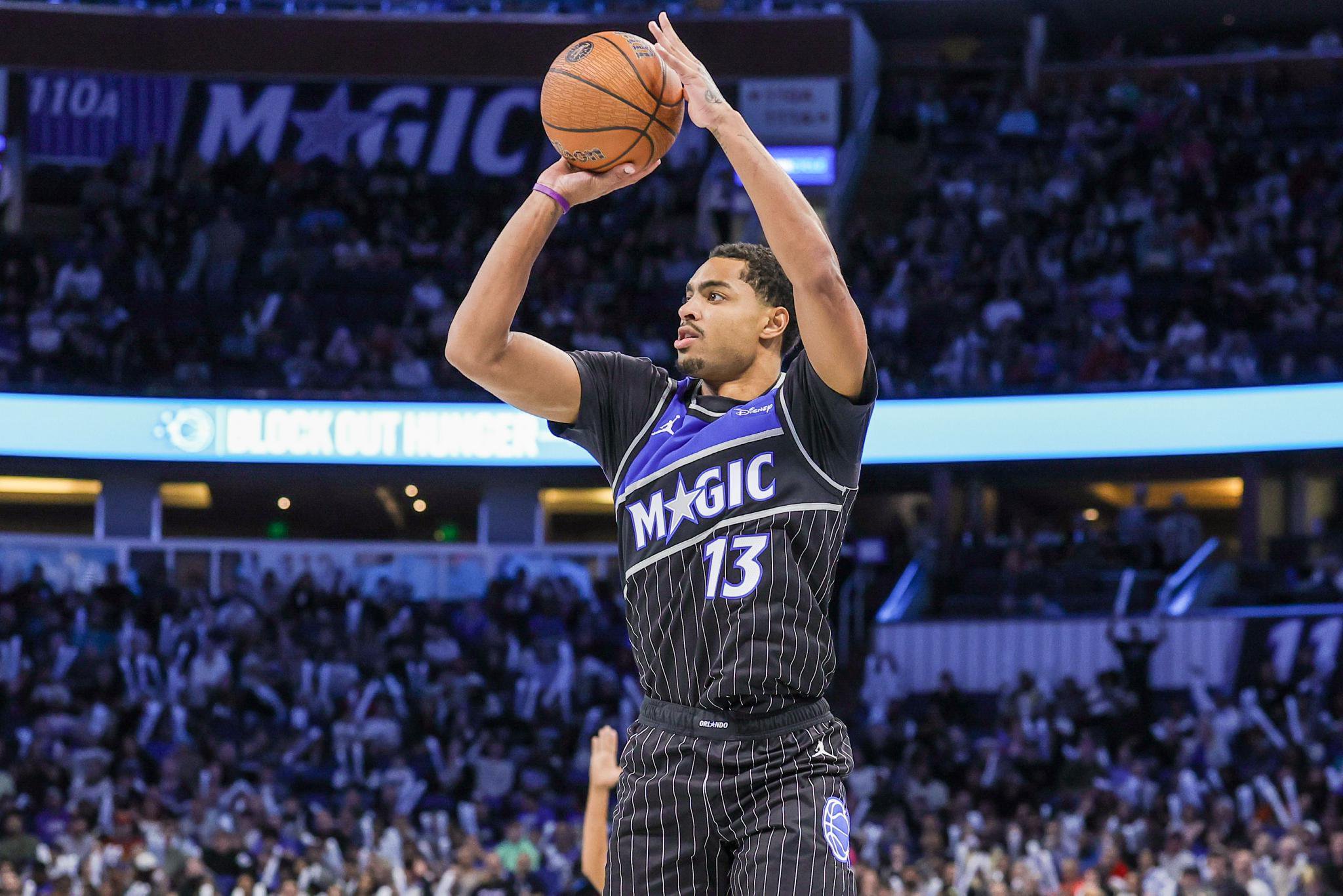 末节狂砍22分！小霍华德23中11&5记三分拿到30分7板3助