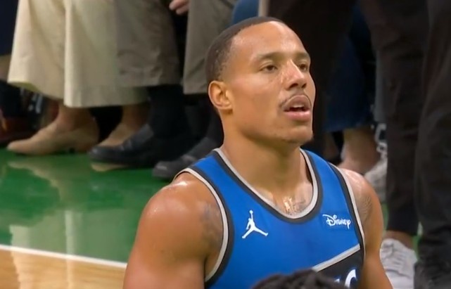 肌肉射手也能扣！贝恩反跑溜底线接球单臂战斧劈扣！