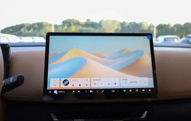 交付破万！HKC惠科12.8英寸中控屏赋能五菱星光730，共筑智能驾乘新体验