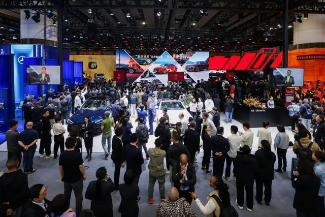 奔驰AMG.EA架构量产车明年投产