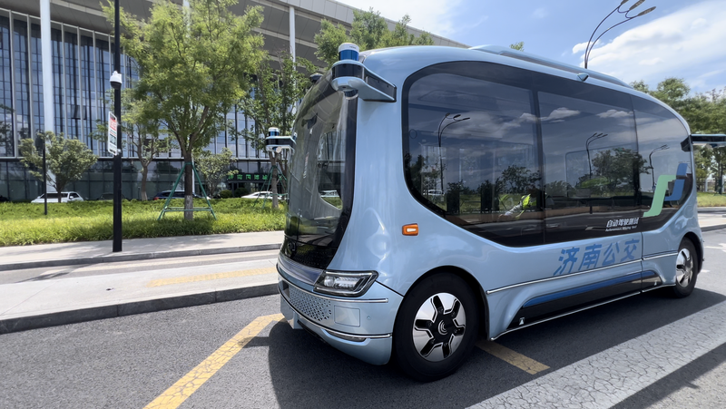 L4级智能网联公交线路也已亮相起步区街头。