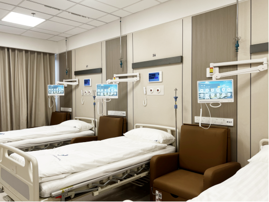 重庆两江新区人民医院开源鸿蒙智慧病房