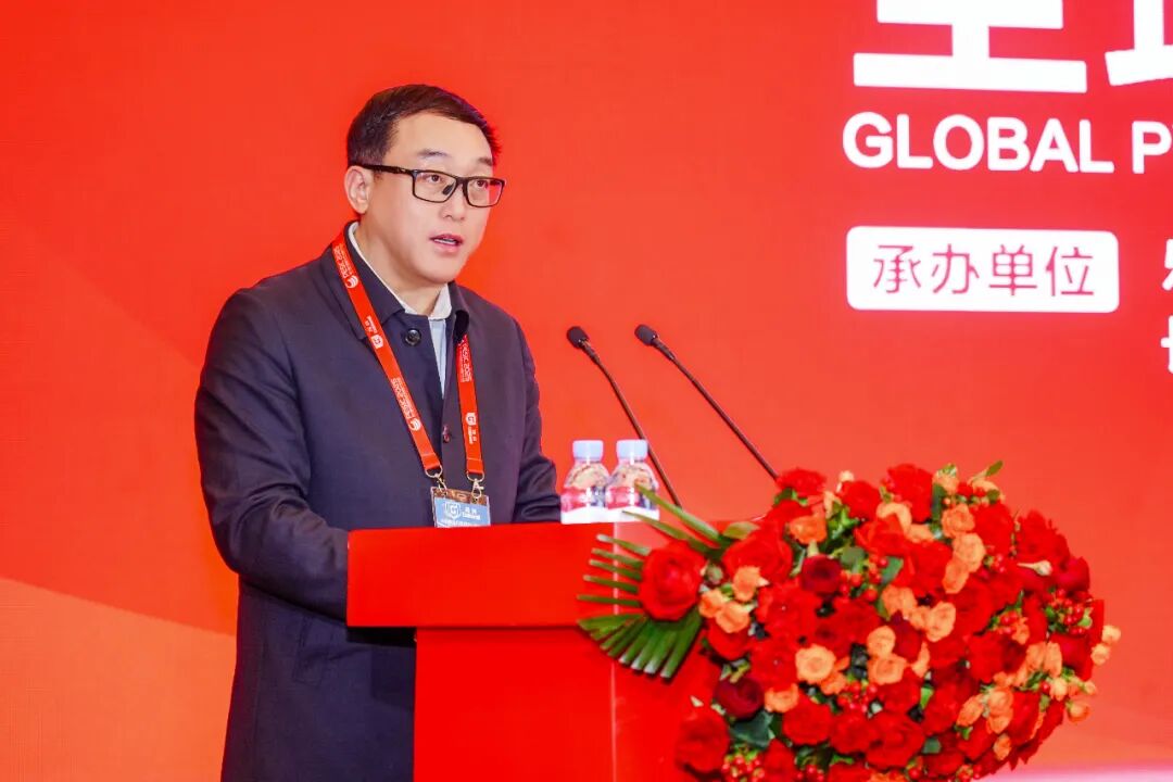 乐山职业技术学院党委书记成定彬致辞