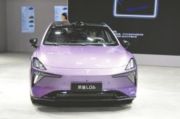 深蓝背靠中国长安汽车不拼制造 深蓝汽车董事长邓承浩：下一轮竞争拼“真需求”