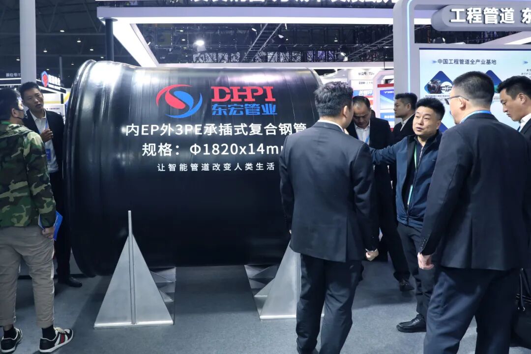 滑动查看更多图片