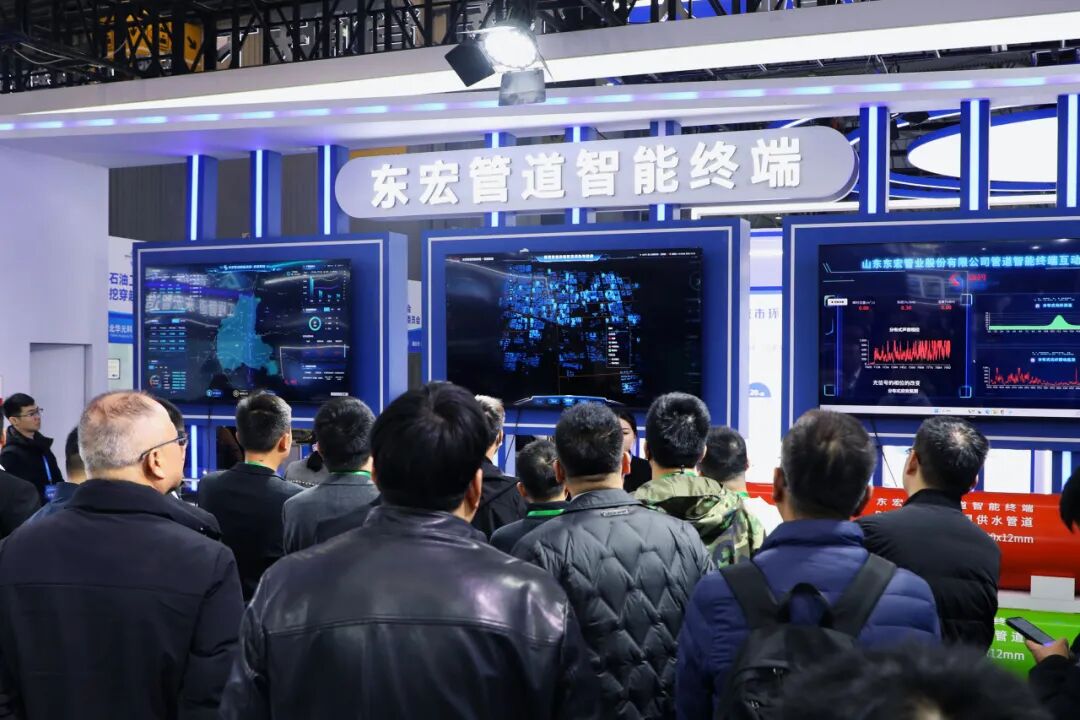 滑动查看更多图片