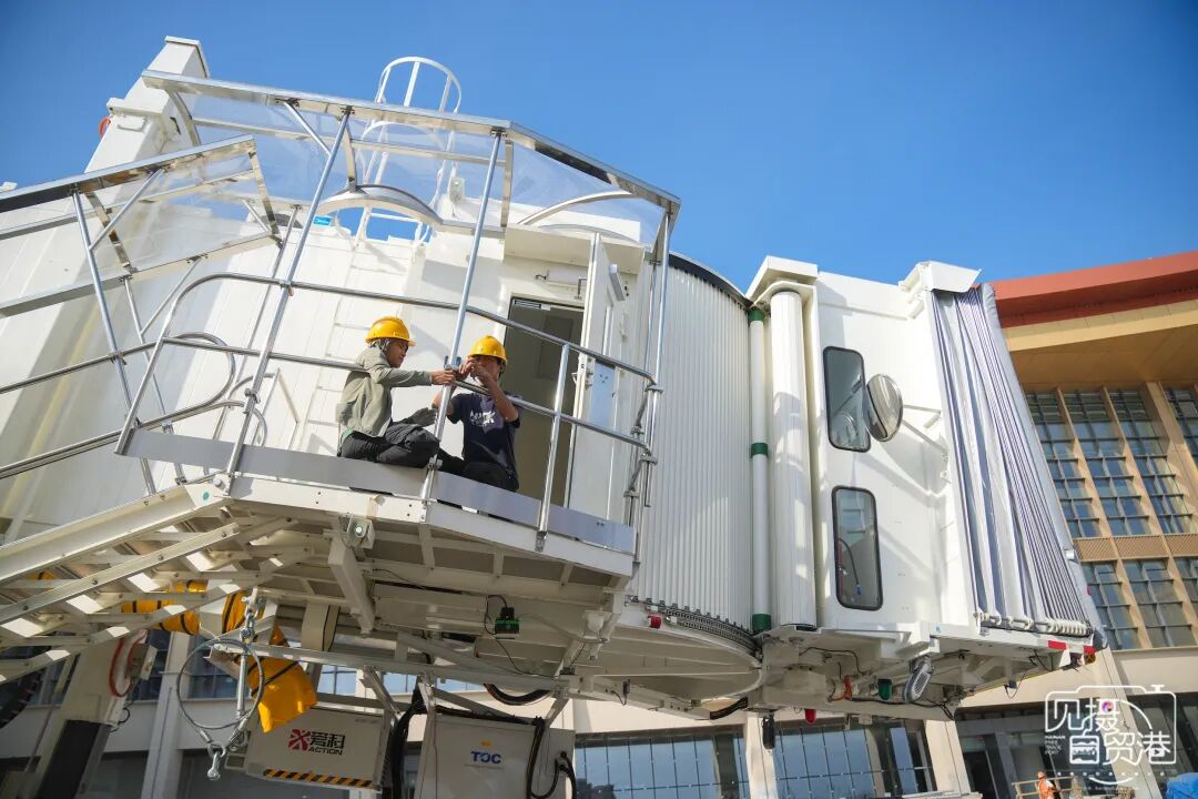 左右滑动查看更多图片