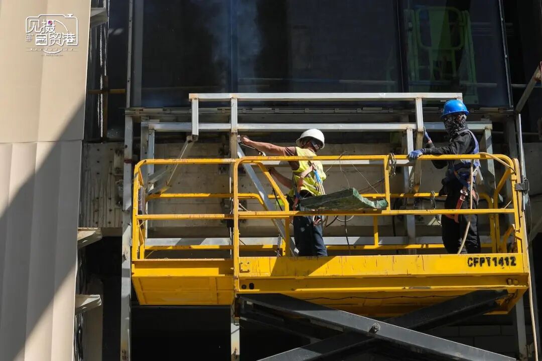 左右滑动查看更多图片