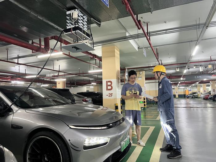 图为2025年7月，全国首个居民V2G试点项目落地广州