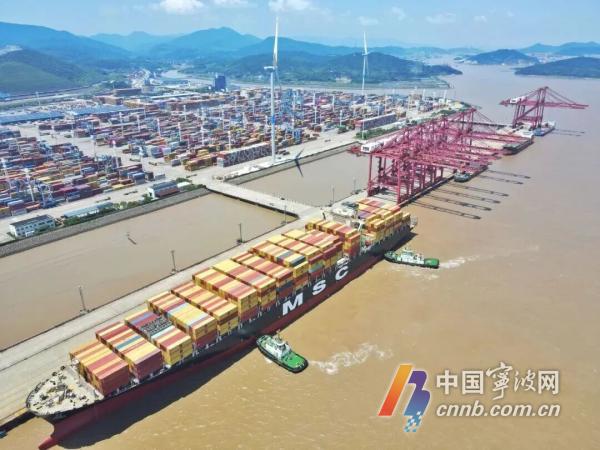 港口做强内功。