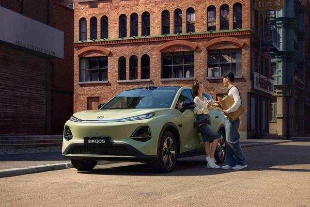 “破局者”又来了！长安启源全新Q05携激光雷达杀入10万级纯电车市场