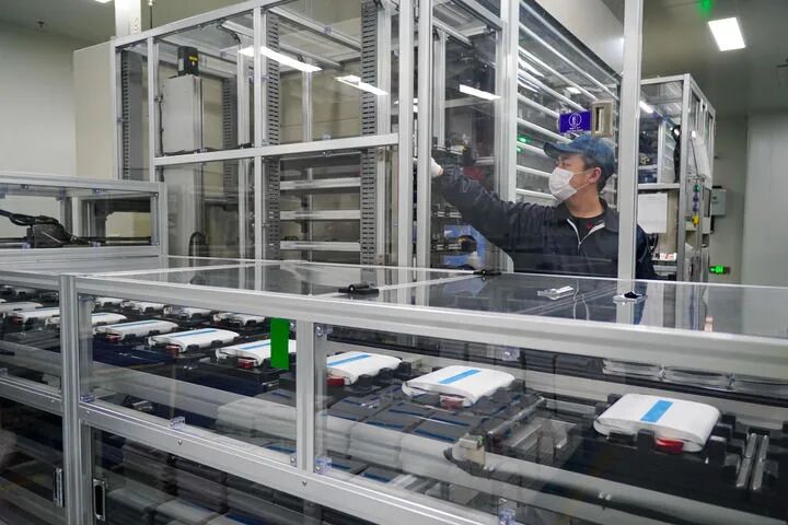 这是位于龙口市的山东德晋新能源科技有限公司生产车间（7月2日摄）。