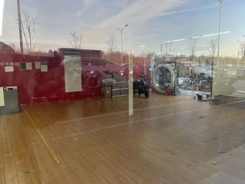 12月1日，朝阳区一小牛电动门店无新国标产品售卖。新京报贝壳财经记者 陈维城 摄